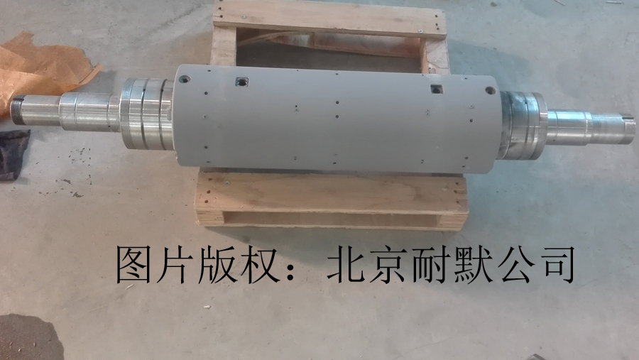 �ߏ�(qi��ng)����ĥ�մ�Ϳ����ˮ���S�еđ�(y��ng)�÷���